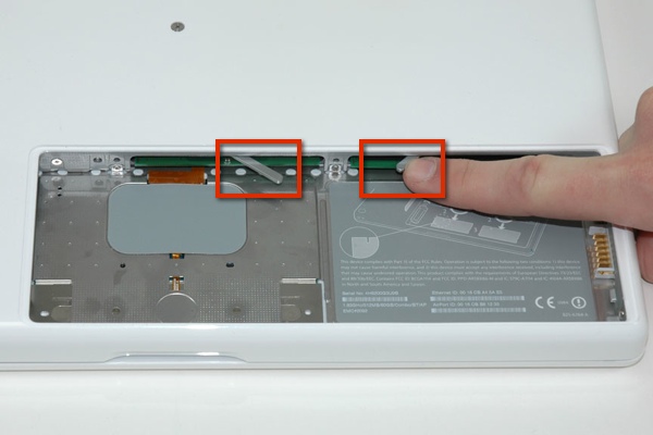 macbookpullbar